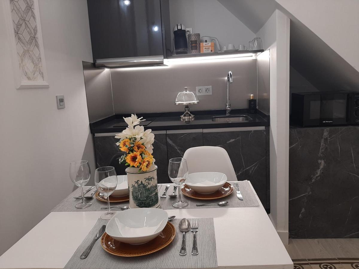 La Suite Del Conde Luxury Suites Seville Exterior photo